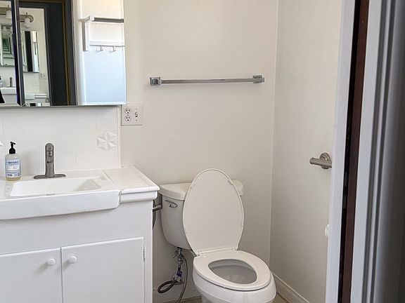 4th image of 5308 Stonewood Dr