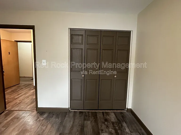 349 W Grand Ave #206 — Photo 3