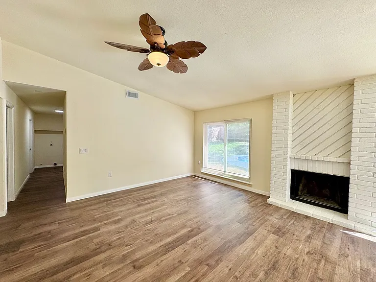 5806 Misty Gln — Photo 17