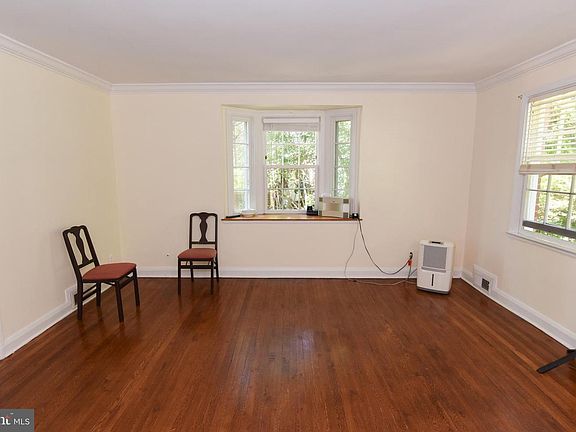 5th image of 4208 Westview Rd