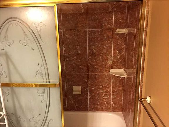 5th image of 16950 W Dixie Hwy APT 336
