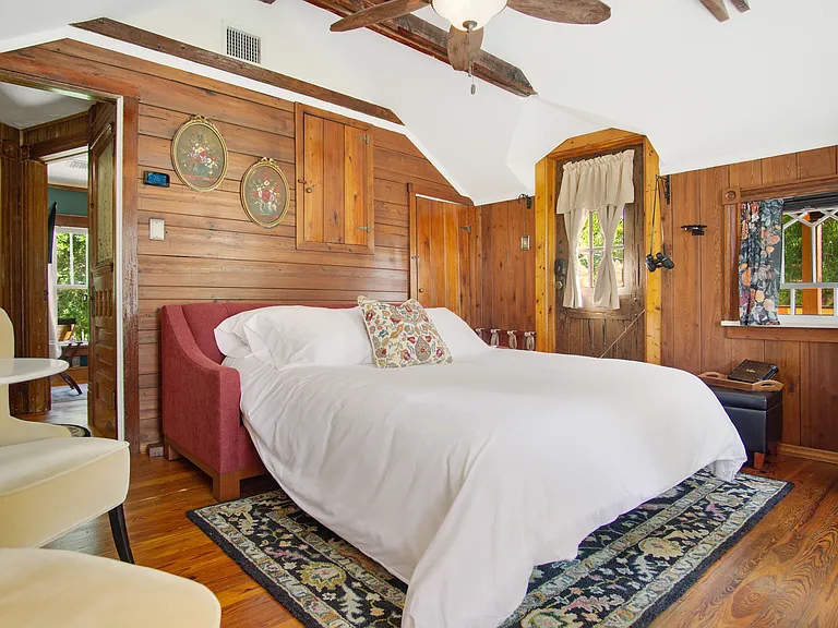 1110 Drew St #1 — Photo 18