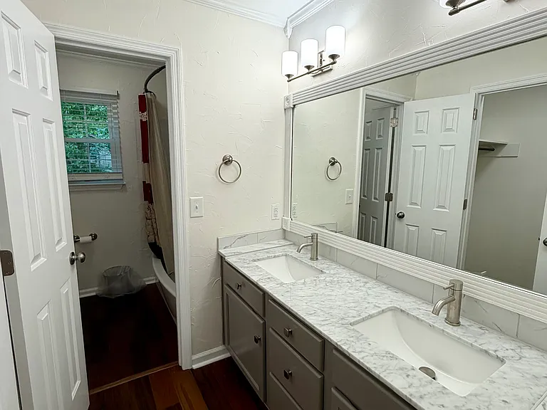 302 Rolling Acres Dr — Photo 10