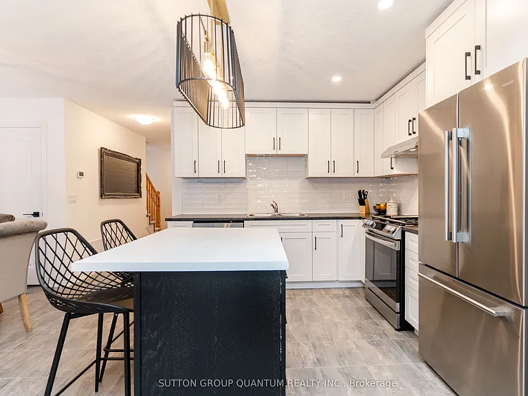 114 Mullin St — Photo 3