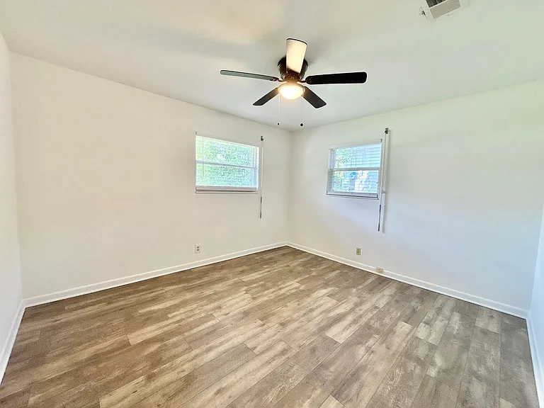 3460 Rothschild Dr — Photo 15