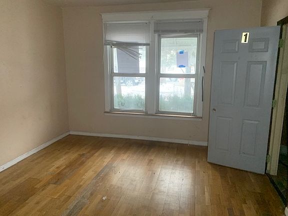 5th image of 1217 Park Ave