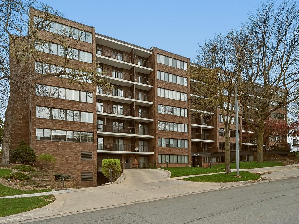 1st image of 600 4th St SW APT 102
