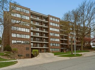 600 4th St SW APT 102, Rochester, MN 55902
