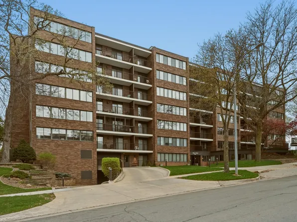 600 4th St SW APT 102, Rochester, MN 55902