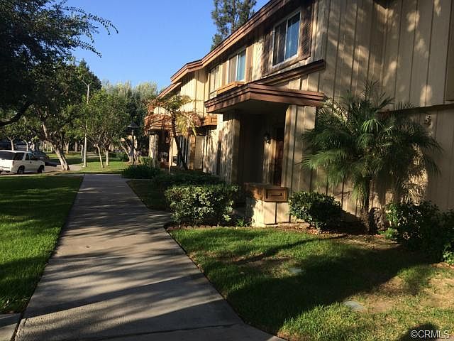 1st image of 9868 Karmont Ave