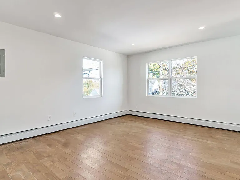 34 N Maryland Ave #36 — Photo 16