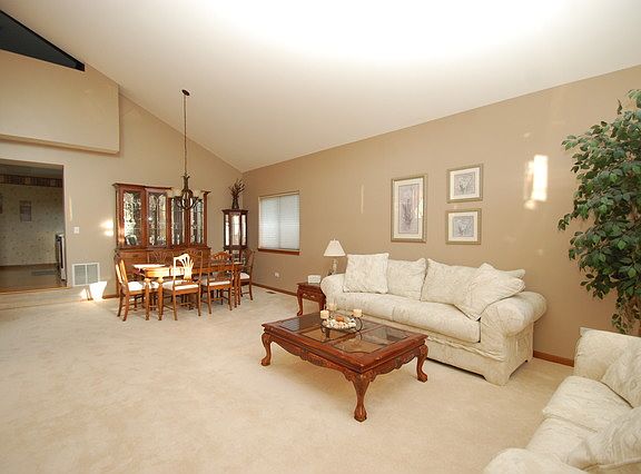 2nd image of 1708 Parkside Dr