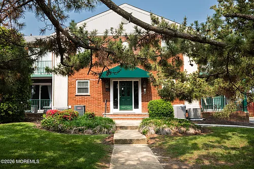 65 Cedar Ave Photo 1