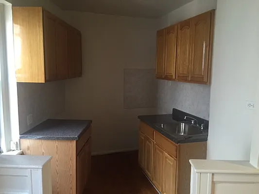 Rented by PMG Real Estate  | media 16