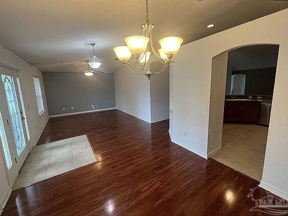 4th image of 5249 Dalton Cir