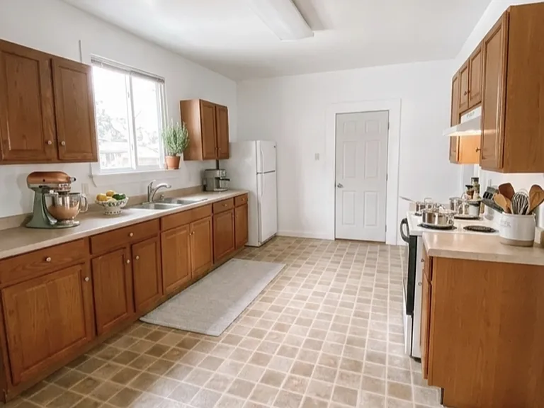 536 Prescott Ave — Photo 6