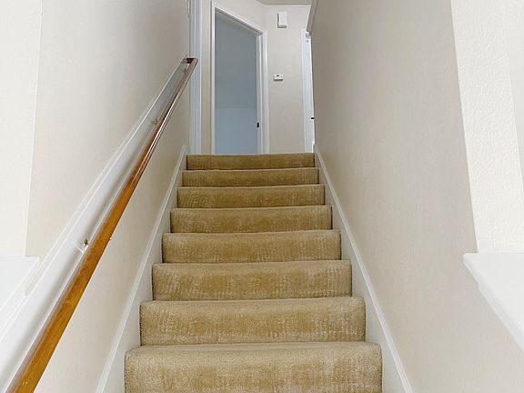 5th image of 16119 Wisteria Hill St