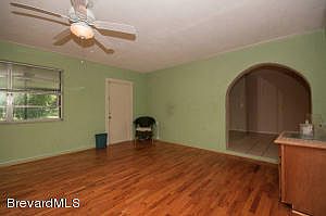 4th image of 1640 Parkway Dr