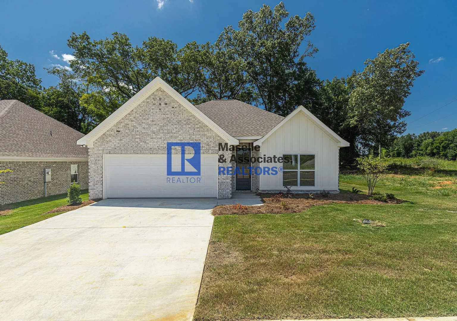 4 Bed/2 Bath New Construction Home in Woodscape of OakField — Photo 1