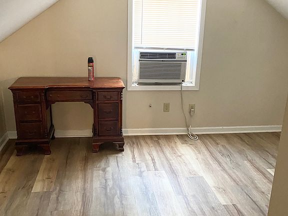 all inclusive upper room with second closet