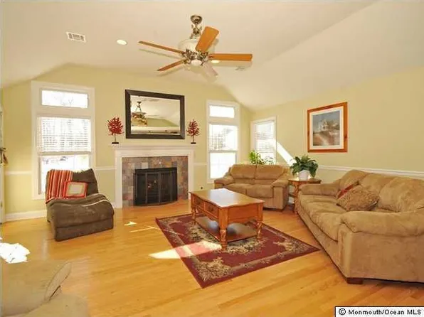 388 Leesville Rd, Jackson, NJ 08527