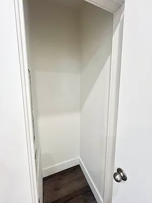 Rented by Delmark Realty LLC | media 21