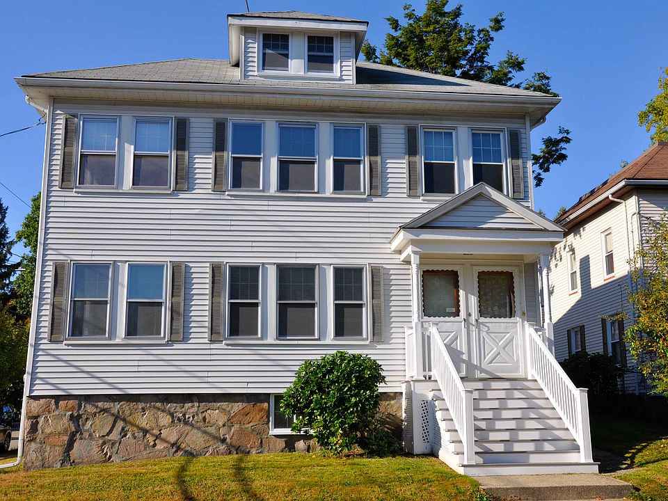 4 Albano: 2 units available