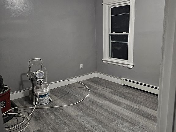 4th image of 62 Alma St #1
