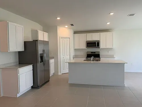 391 Artemis St Photo 1