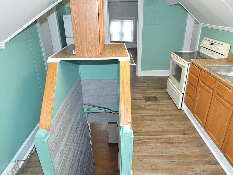 212 S Wooster Ave #3 — Photo 3