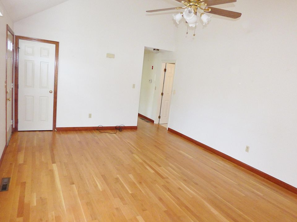 94 Wayland Road, Hyannis, MA 02601 Zillow