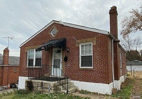1st image of 836 Elias Ave