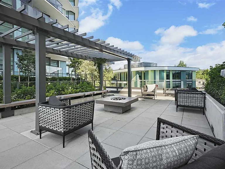 8189 Cambie St #3105 — Photo 16