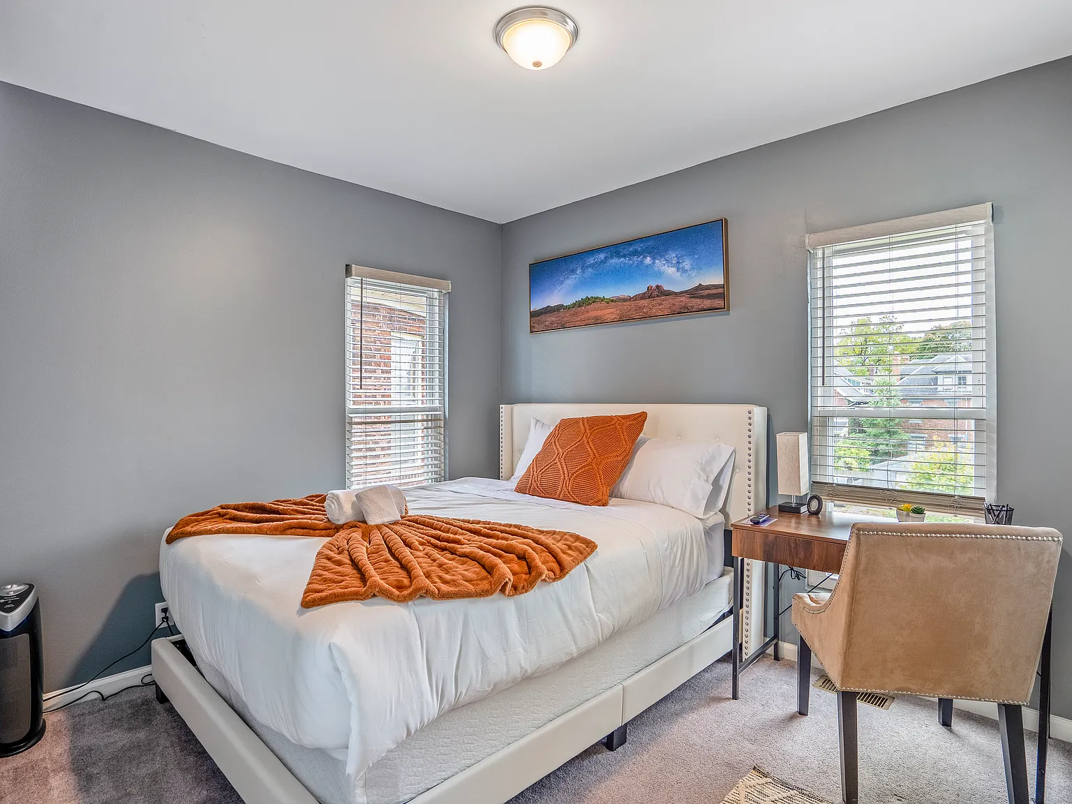 1547 Clifton Ave — Photo 3
