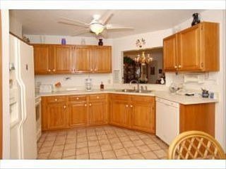 4th image of 804 Willow Creek Ln