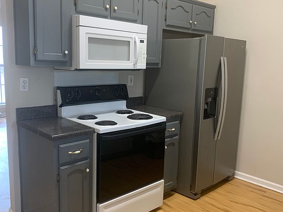 4th image of 5346 Russell Dr
