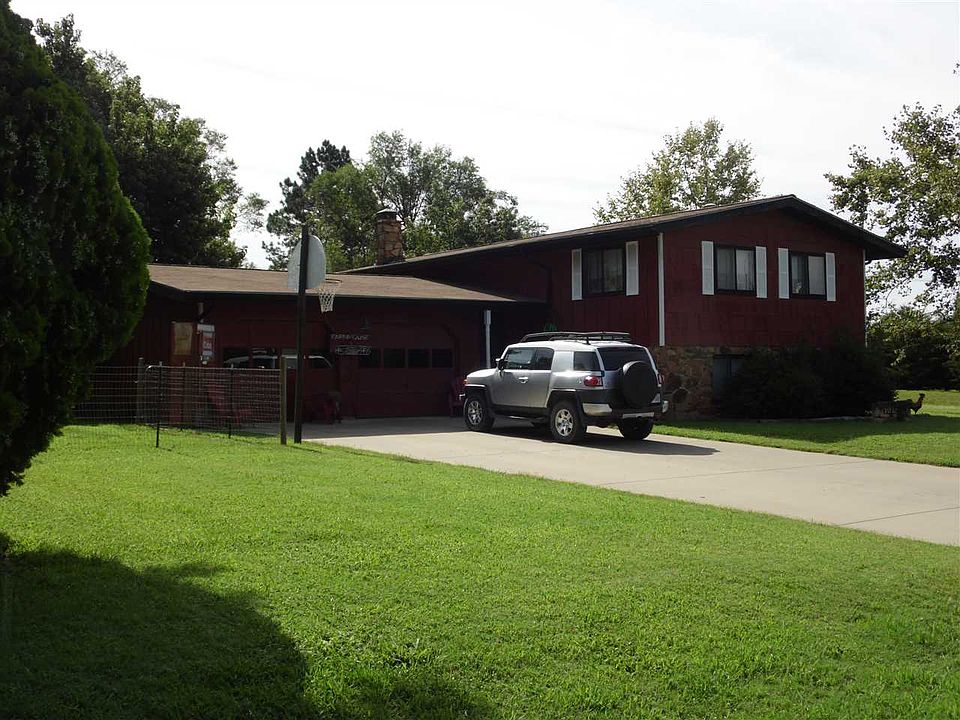 1st image of 1021 S Cherry St