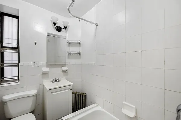 Rented by Keller Williams NYC | media 14