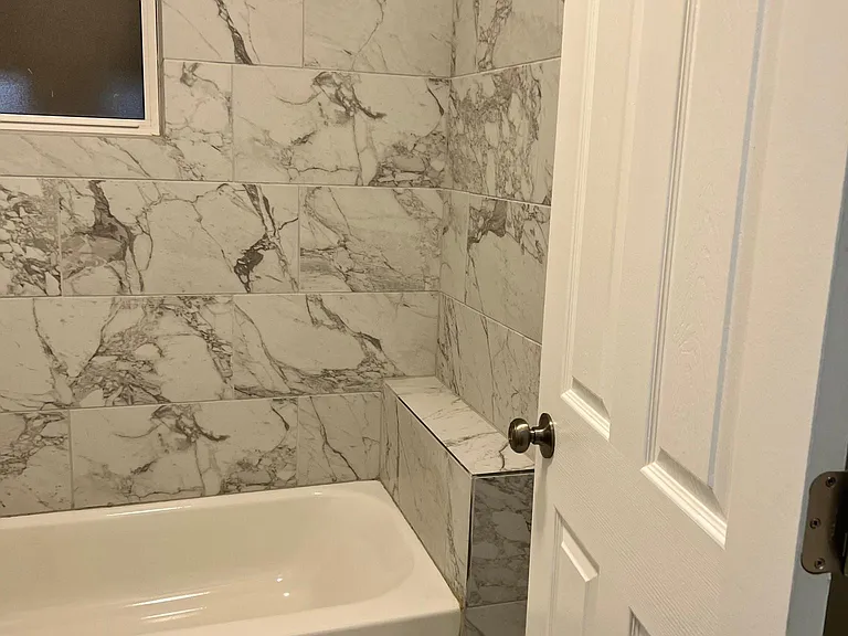 2840 W Fulton St #2 — Photo 7