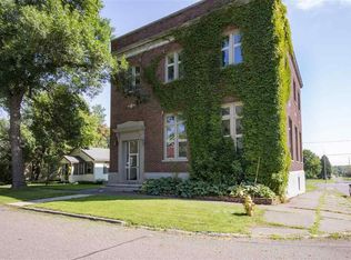 1202 101st Ave W, Duluth, MN 55808