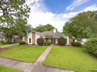 6415 Chaucer Dr, Baton Rouge, LA 70817