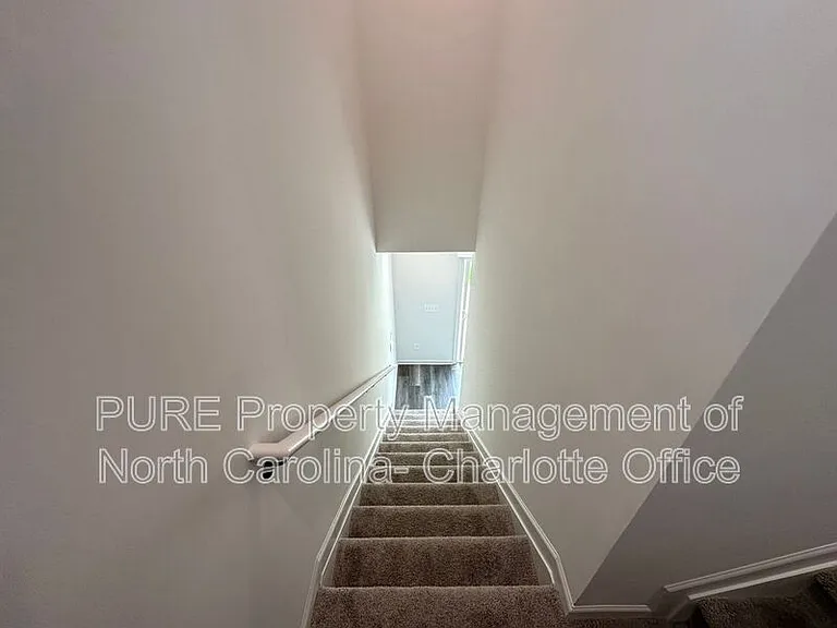 2649 Hemphill St — Photo 15