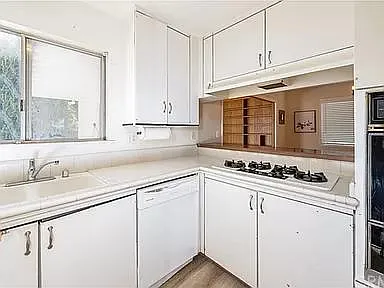 3224 Celeste Dr — Photo 5