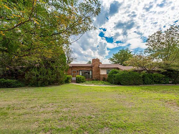 2nd image of 211 Country Club Dr