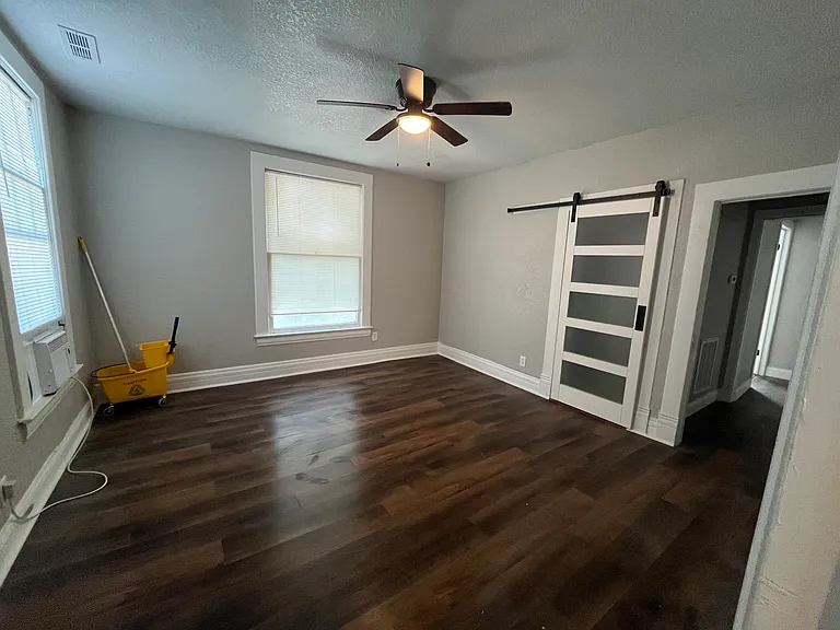 216 S Prospect Ave — Photo 13