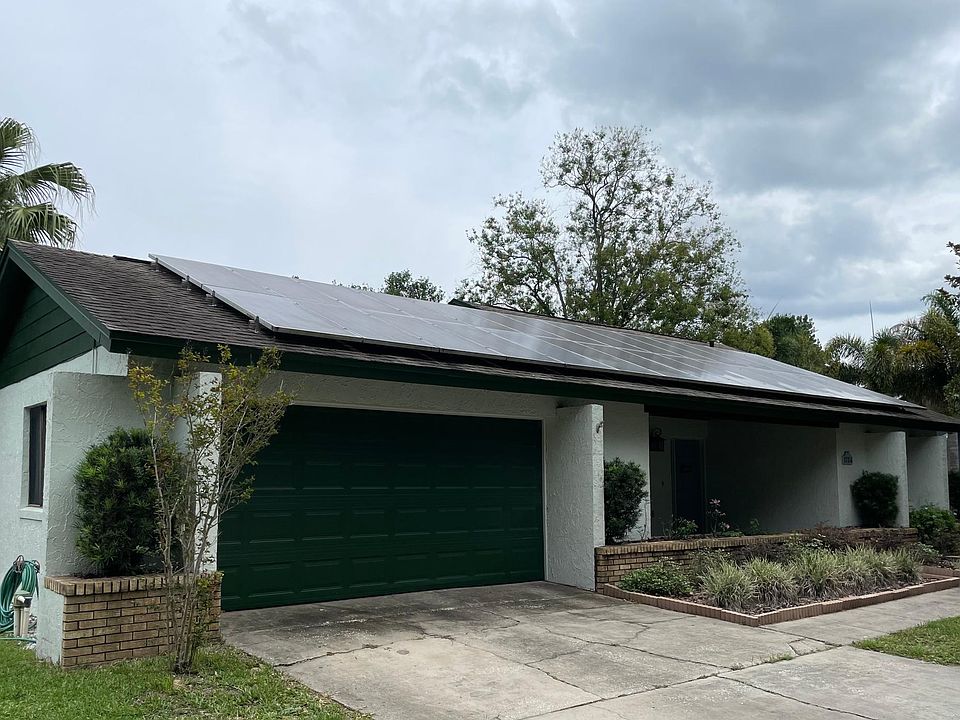 1st image of 1724 Golfside Dr