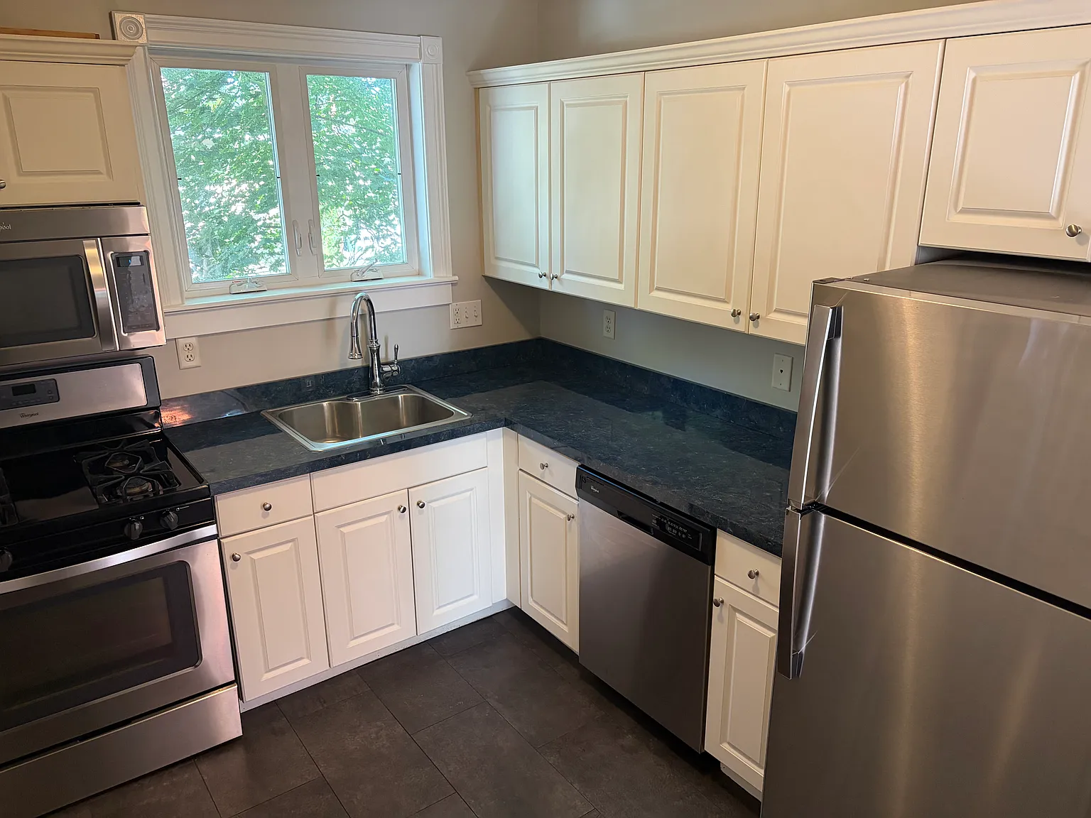1 bed, 700 sqft, $1,995 — Photo 1