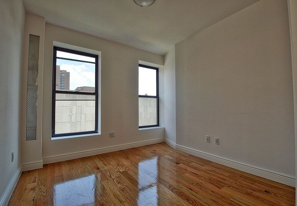 2nd image of 500 Cathedral Pkwy APT 4E