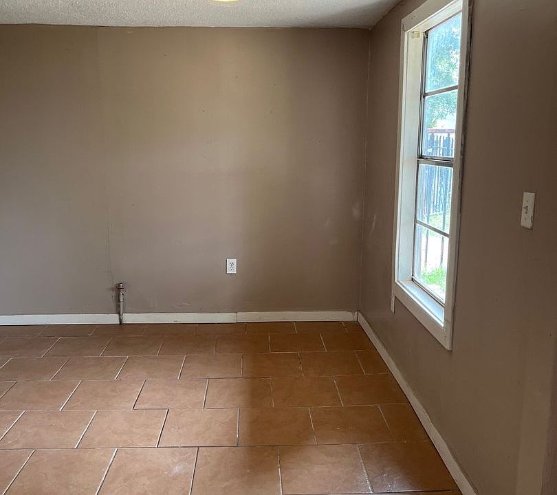 LPP 906 E Cotton St. 906 E Cotton St Longview TX Zillow