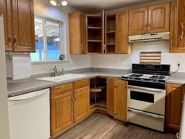 Rear Kitchen